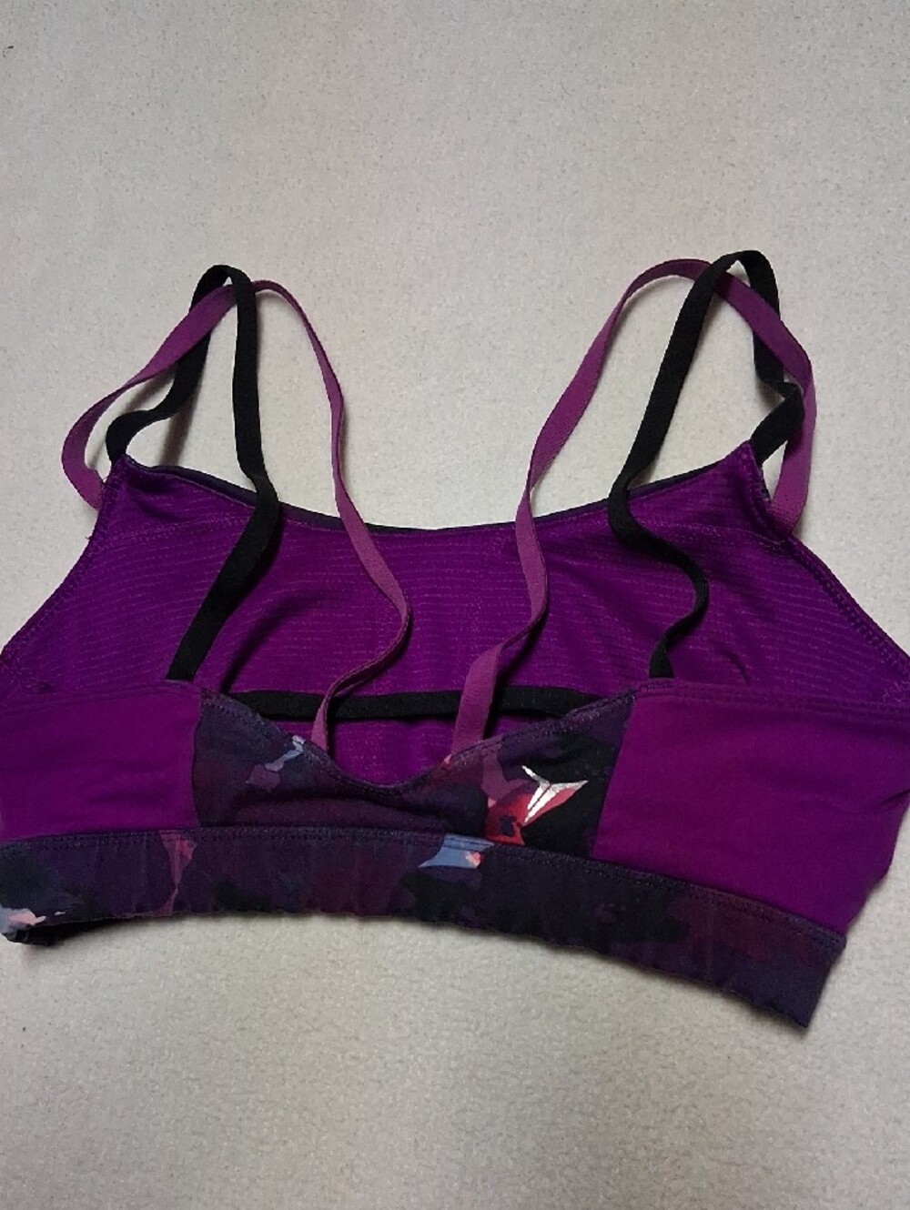 4/20$ Old Navy Purple Floral Strappy Sports Bralette - Picture 3 of 6